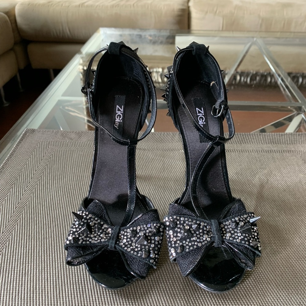Women’s high heels